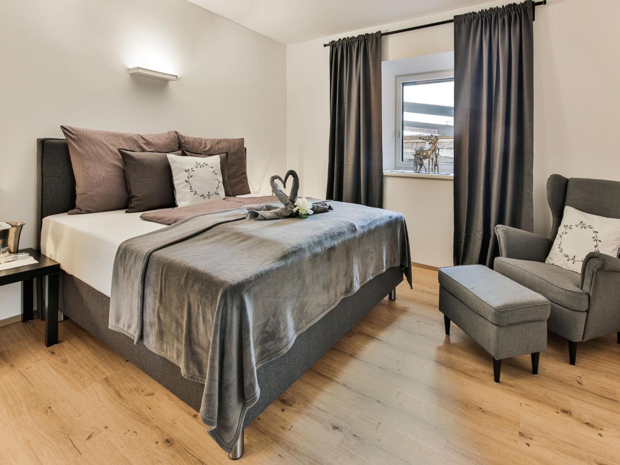 Elegant Apartment In Inzing With Terrace Kültér fotó